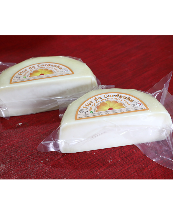Queijo Cardanha Metades Branco Queijo Cardanha Metades Branco